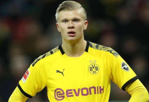 斯洛特帅位悬了？利物浦换帅传闻反转，关键战成救命稻草