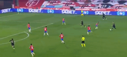 意媒：桑德兰想先租后买从米兰签圣地亚哥，已联系球员经纪人